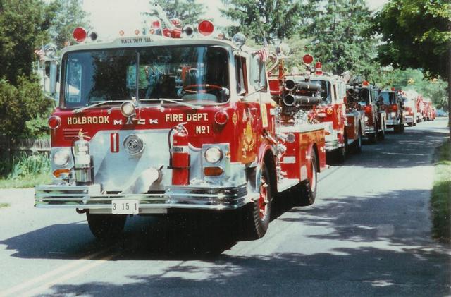 (3-15-1) 1973 Mack Class A Pumper